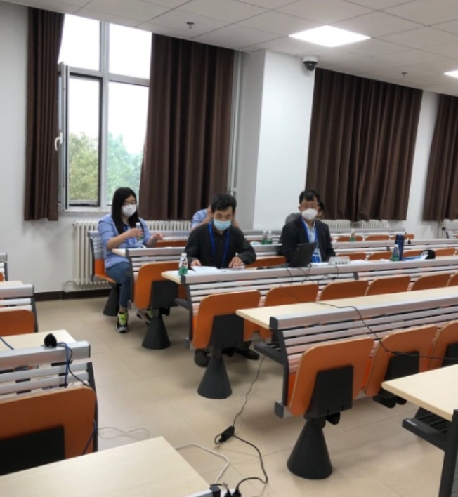 C:\Users\Yaodong\_DDNZone_\My Files\UIBE\成人动作片
工作\1. 研究生教学\a招生\2020硕士招生\照片\微信图片_20200603102112.jpg